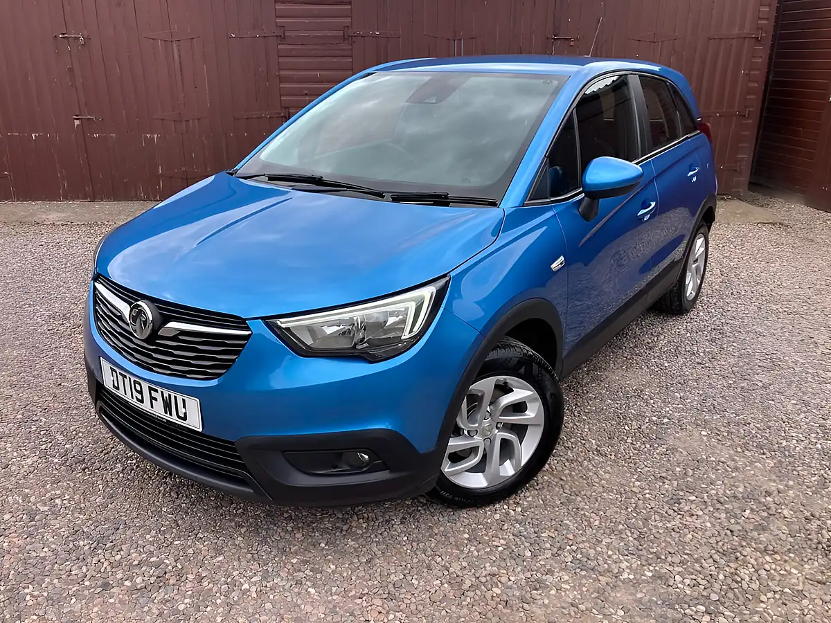 Used 2019 Vauxhall Crossland X Se Blue - Interior and Exterior details 2