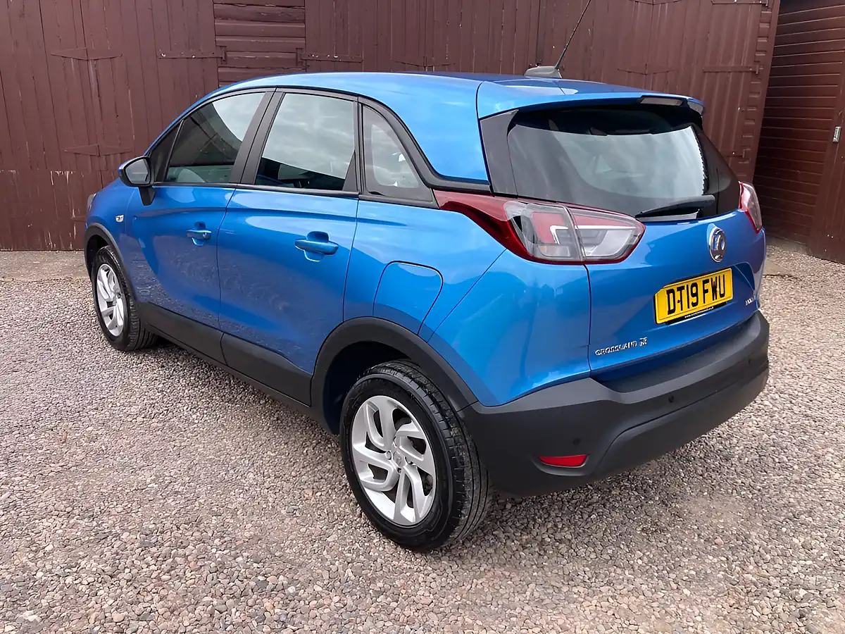 Used 2019 Vauxhall Crossland X Se Blue - Interior and Exterior details 3
