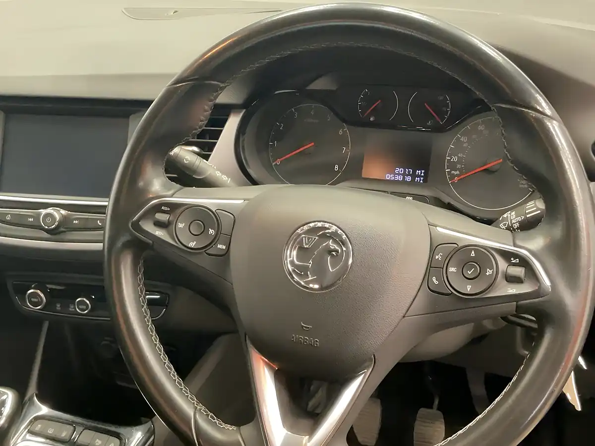Used 2019 Vauxhall Crossland X Se Blue - Interior and Exterior details 8