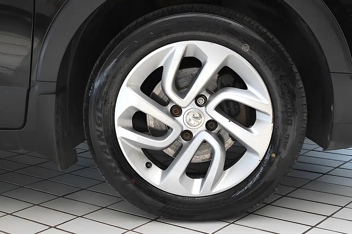 Used 2019 Vauxhall Crossland X Se Mineral Black - Interior and Exterior details 12