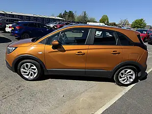 Used 2019 Vauxhall Crossland X Se Orange - Interior and Exterior details 6