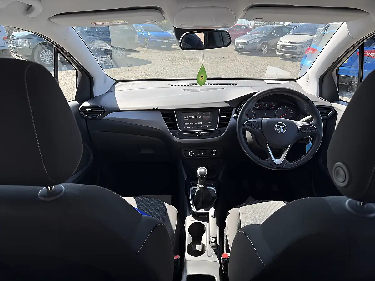 Used 2019 Vauxhall Crossland X Se Orange - Interior and Exterior details 16