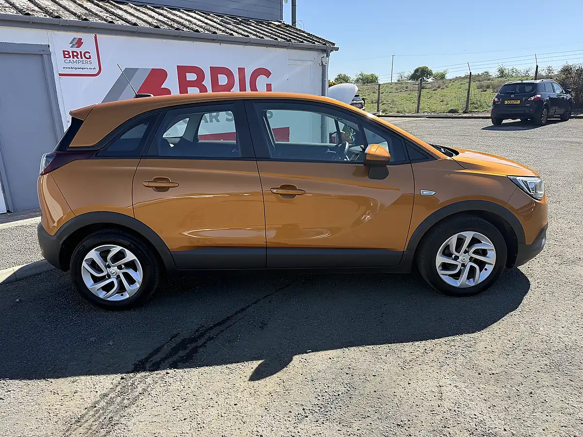 Used 2019 Vauxhall Crossland X Se Orange - Interior and Exterior details 7