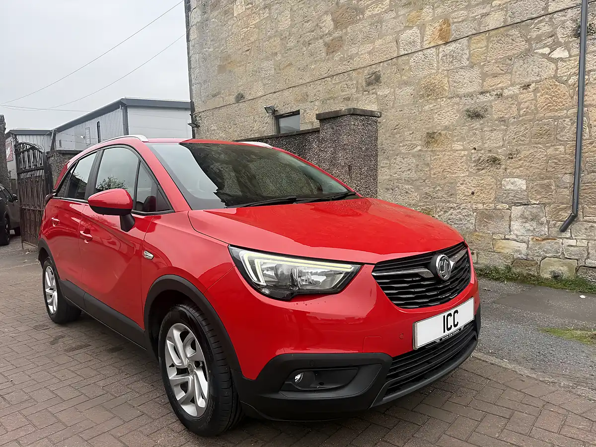 Used 2019 Vauxhall Crossland X Se Red - Interior and Exterior details 10