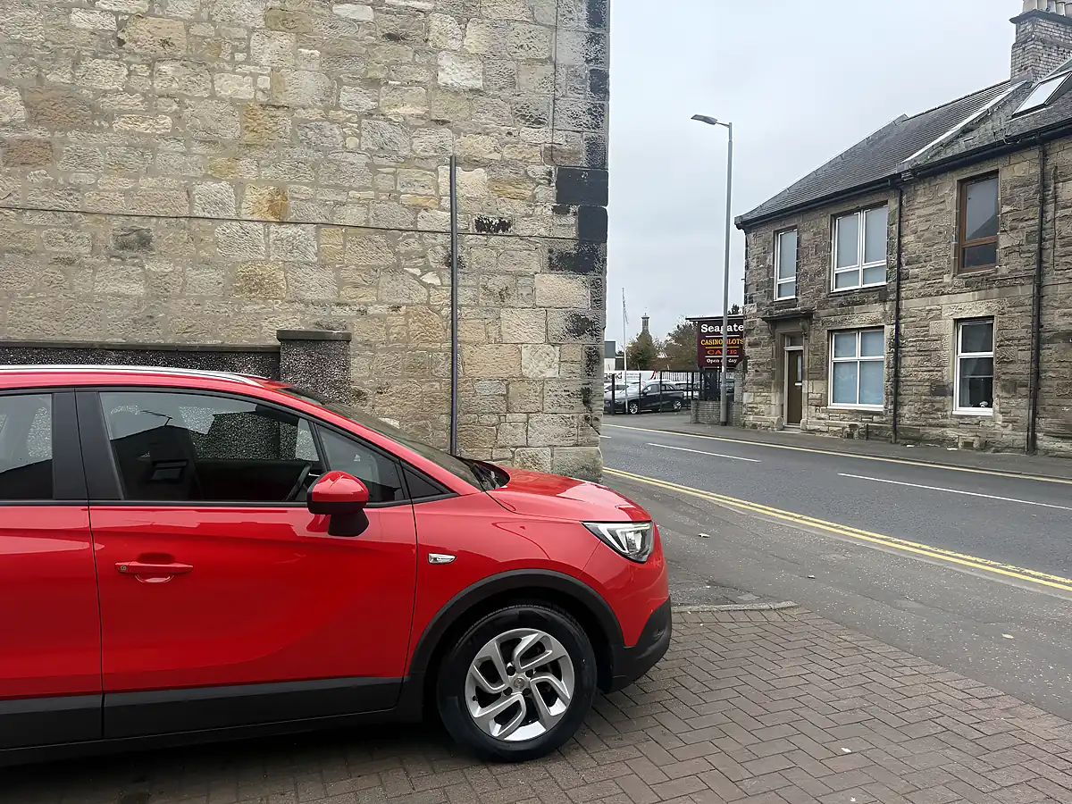 Used 2019 Vauxhall Crossland X Se Red - Interior and Exterior details 12