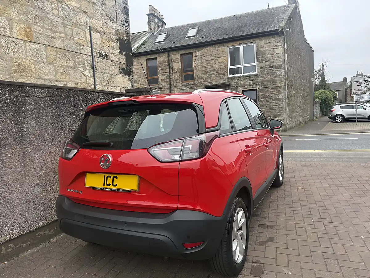 Used 2019 Vauxhall Crossland X Se Red - Interior and Exterior details 15