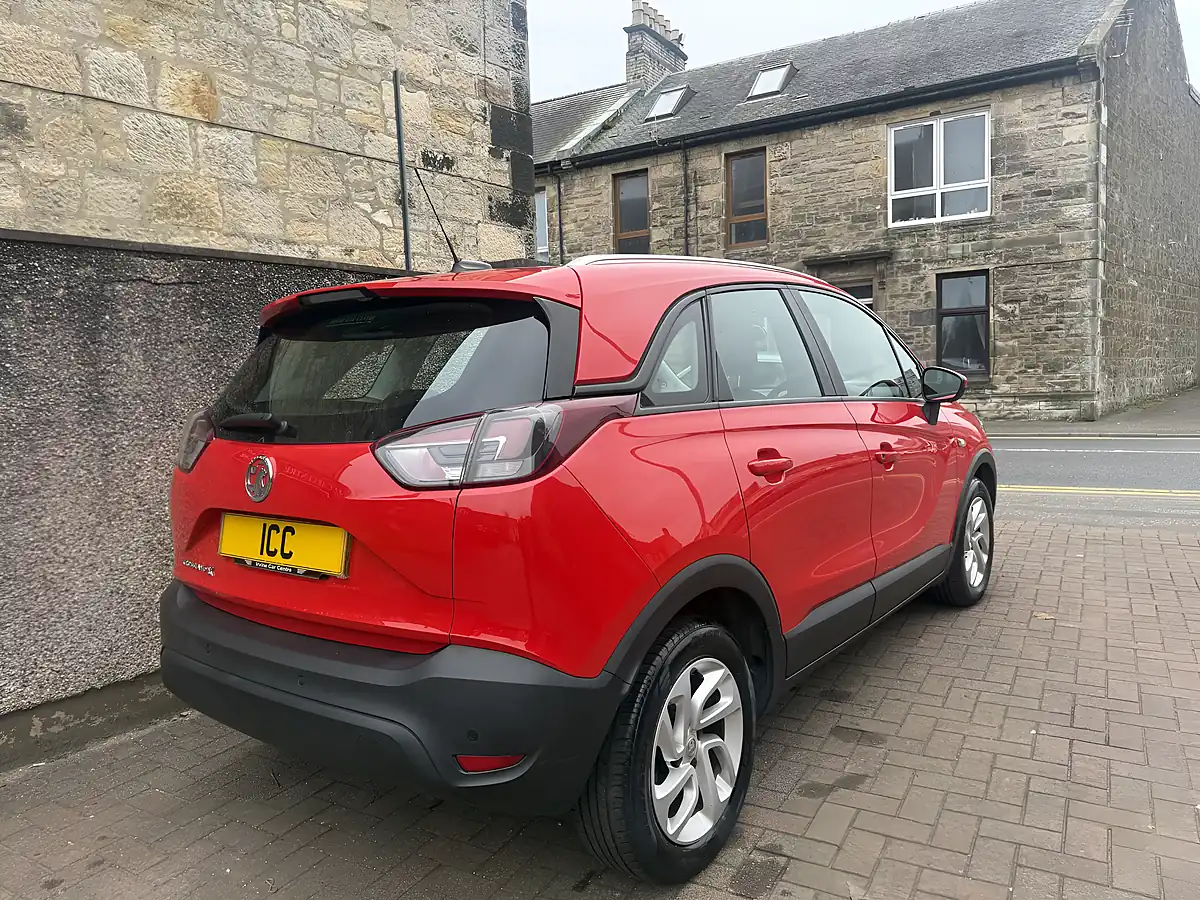 Used 2019 Vauxhall Crossland X Se Red - Interior and Exterior details 2