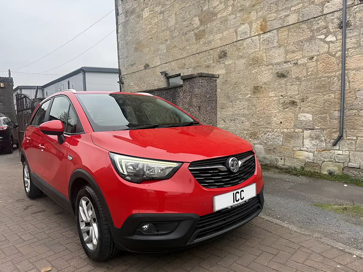Used 2019 Vauxhall Crossland X Se Red - Interior and Exterior details 7