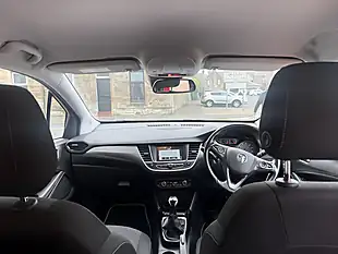 Used 2019 Vauxhall Crossland X Se Red - Interior and Exterior details 8