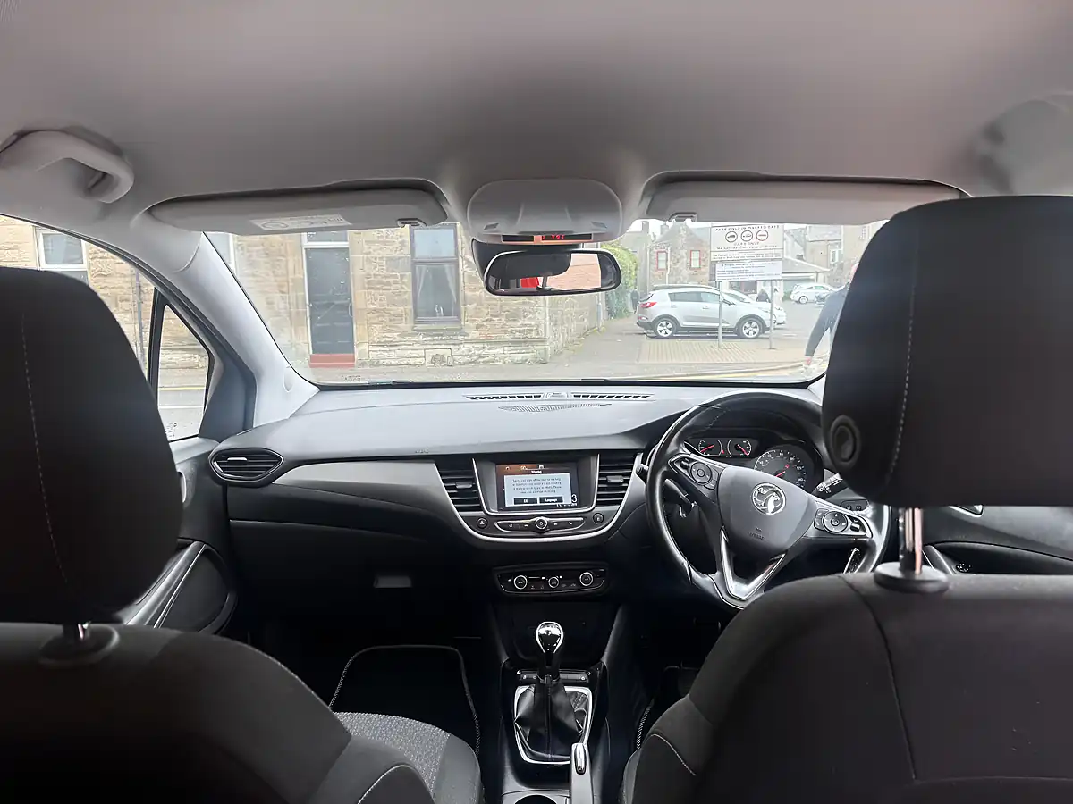 Used 2019 Vauxhall Crossland X Se Red - Interior and Exterior details 8