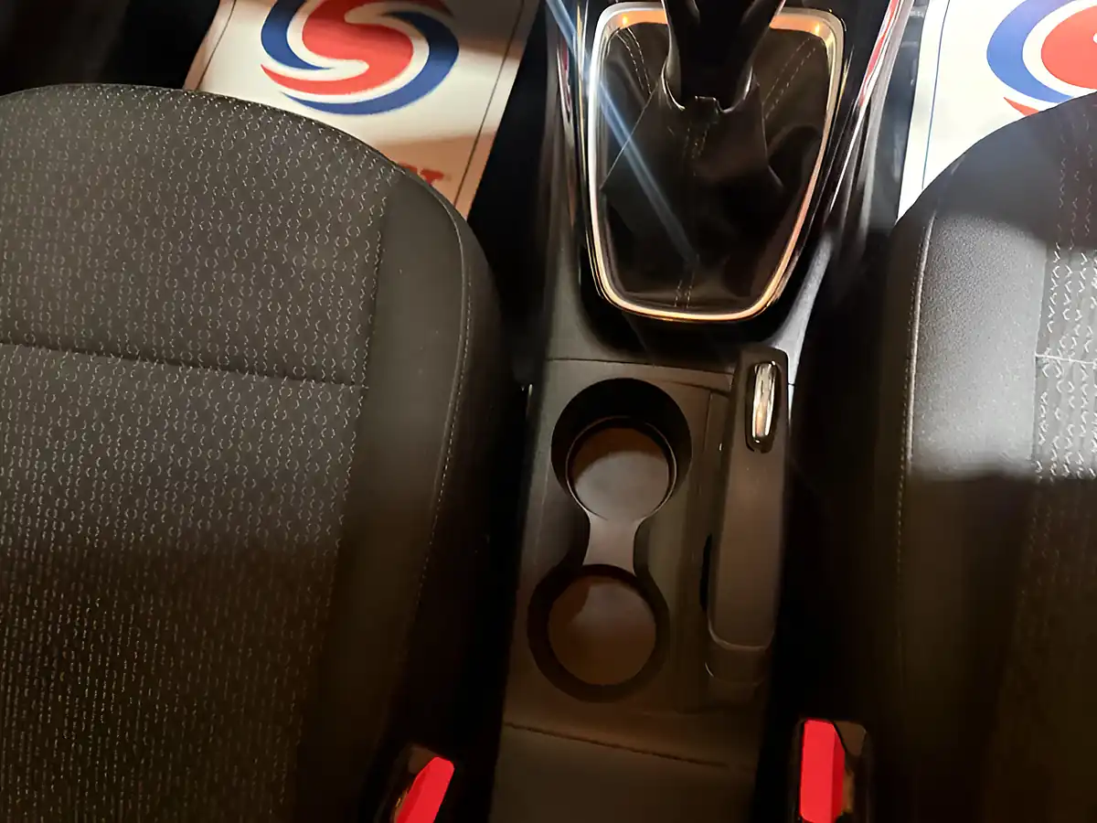 Used 2019 Vauxhall Crossland X Se Red - Interior and Exterior details 11