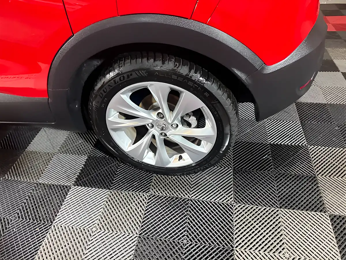 Used 2019 Vauxhall Crossland X Se Red - Interior and Exterior details 15