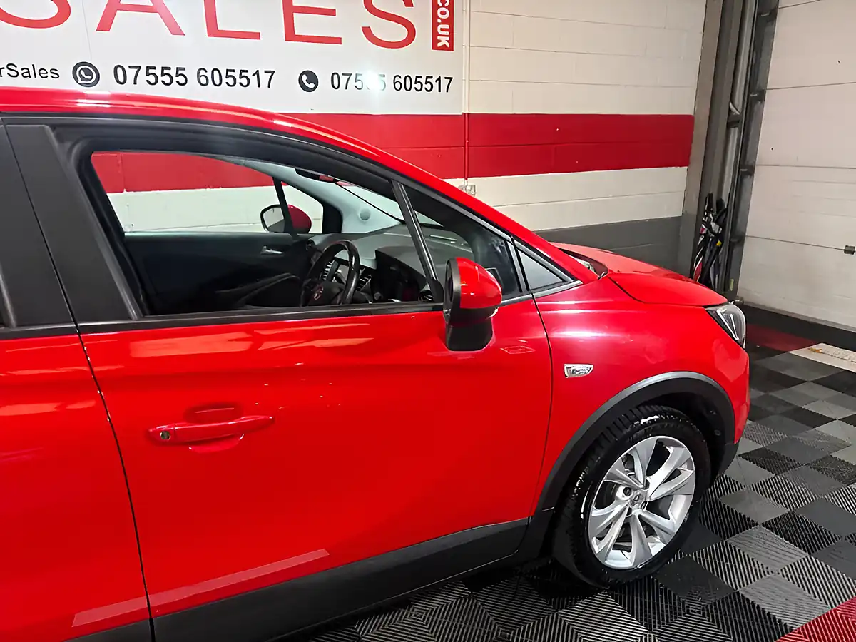 Used 2019 Vauxhall Crossland X Se Red - Interior and Exterior details 18