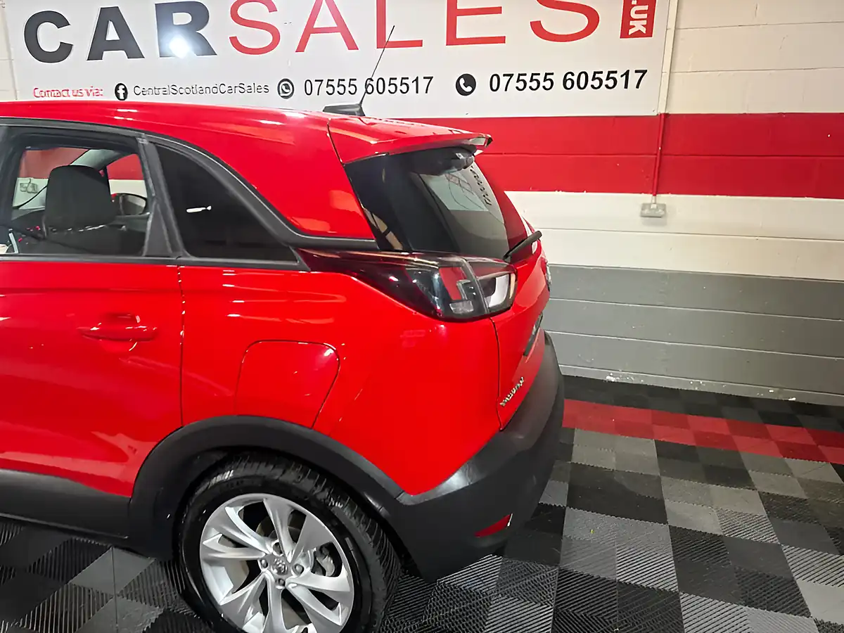 Used 2019 Vauxhall Crossland X Se Red - Interior and Exterior details 19