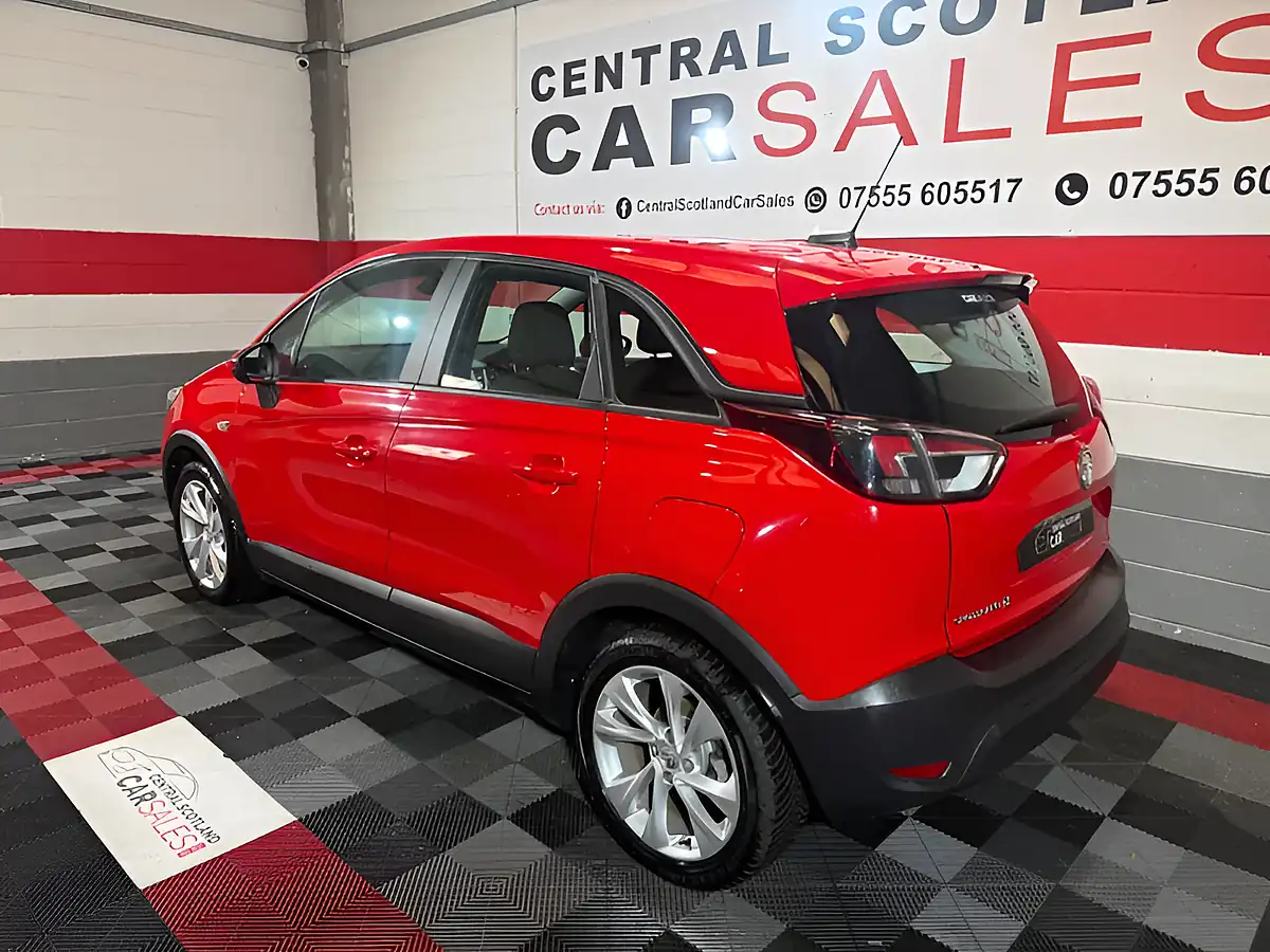 Used 2019 Vauxhall Crossland X Se Red - Interior and Exterior details 4