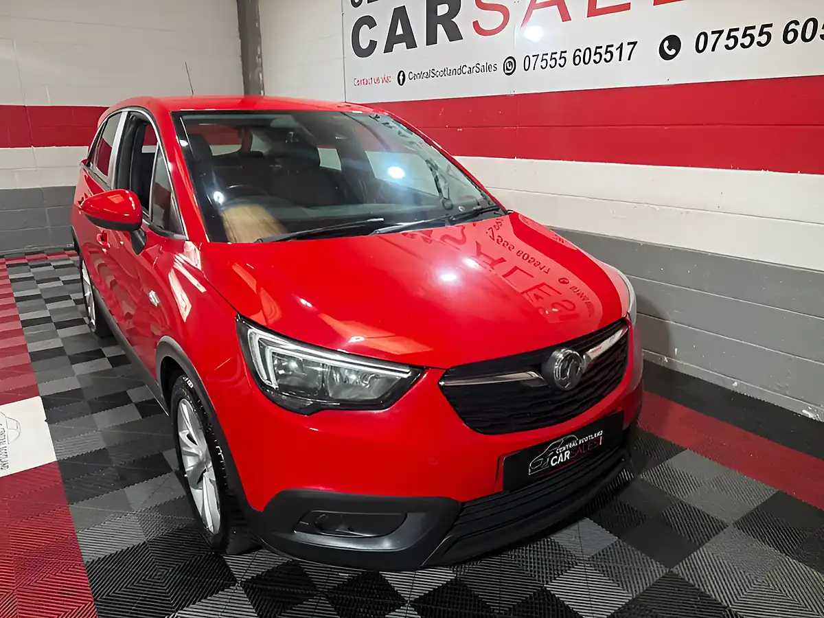 Used 2019 Vauxhall Crossland X Se Red - Interior and Exterior details 5