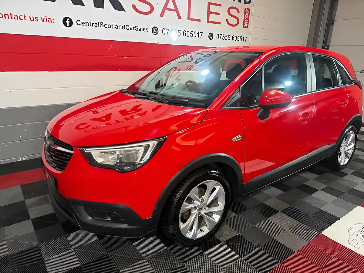 Used 2019 Vauxhall Crossland X Se Red - Interior and Exterior details 8
