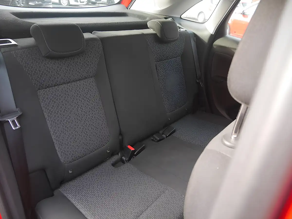 Used 2019 Vauxhall Crossland X Se Rioja Red - Interior and Exterior details 10