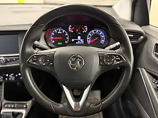 Used 2019 Vauxhall Crossland X Se Silver - Interior and Exterior details 12