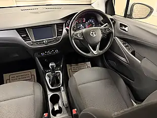 Used 2019 Vauxhall Crossland X Se Silver - Interior and Exterior details 16