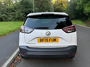 Used 2019 Vauxhall Crossland X Se White - Interior and Exterior details 4