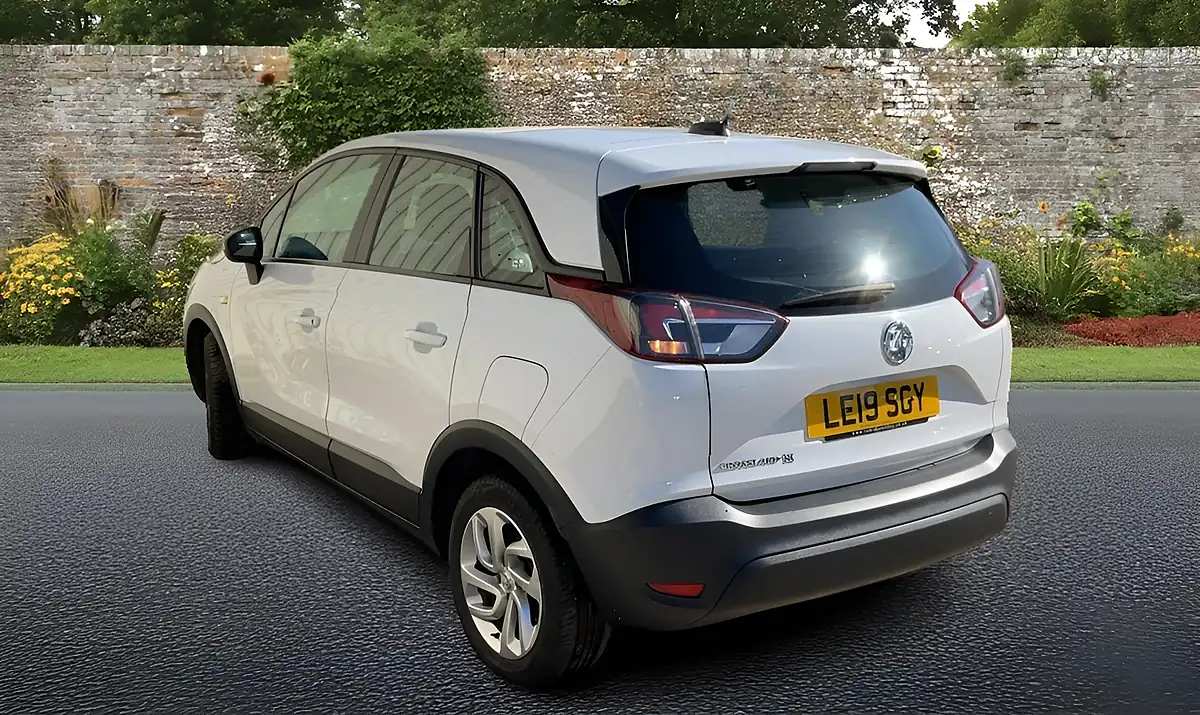 Used 2019 Vauxhall Crossland X Se White - Interior and Exterior details 7