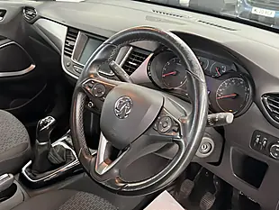 Used 2019 Vauxhall Crossland X Se White - Interior and Exterior details 14