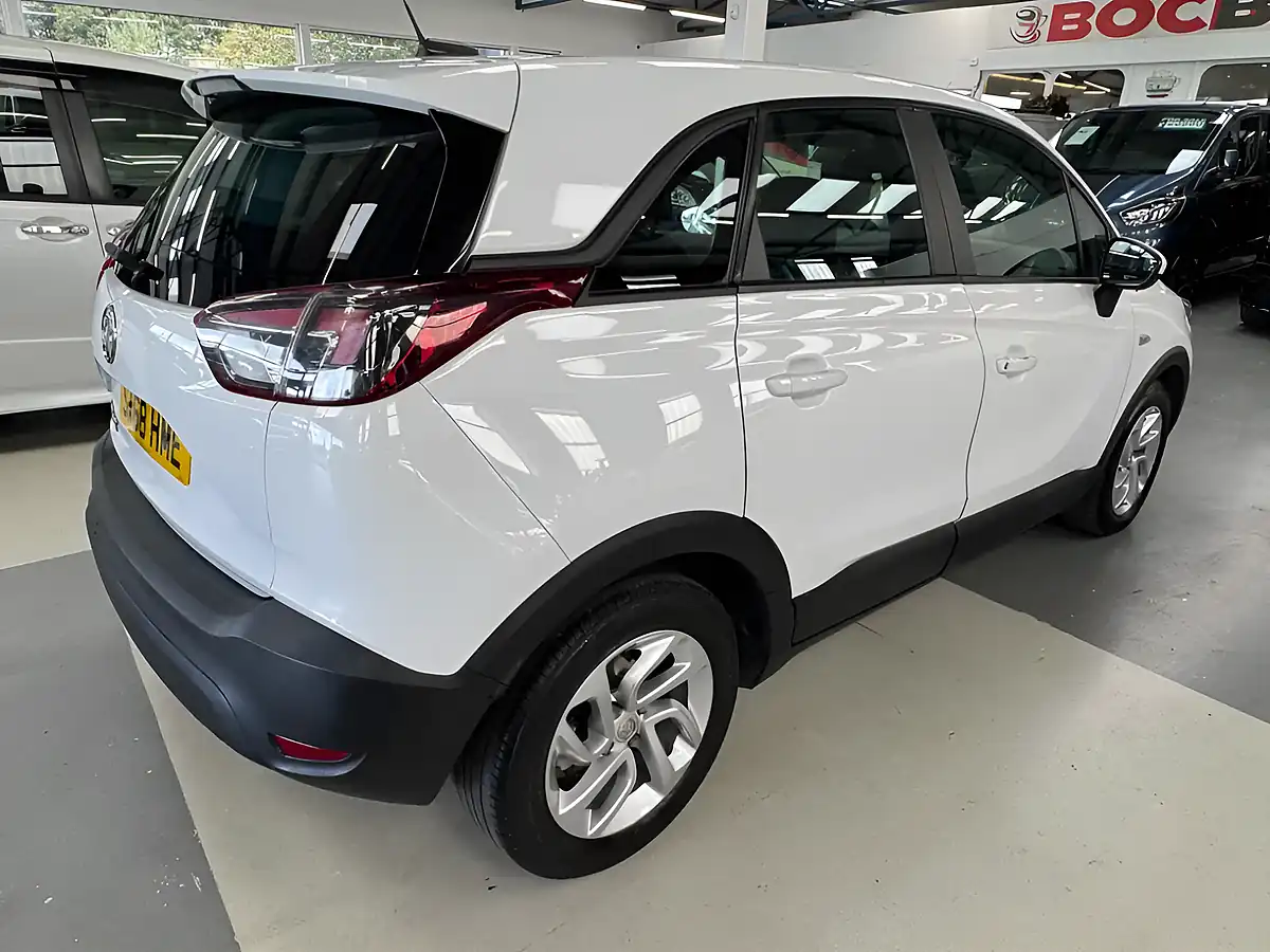 Used 2019 Vauxhall Crossland X Se White - Interior and Exterior details 9