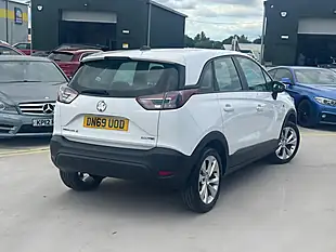 Used 2019 Vauxhall Crossland X Se White - Interior and Exterior details 12