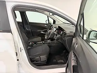 Used 2019 Vauxhall Crossland X Se White - Interior and Exterior details 11