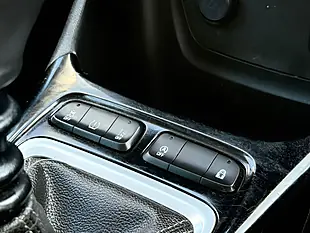 Used 2019 Vauxhall Crossland X Sport Blue - Interior and Exterior details 16