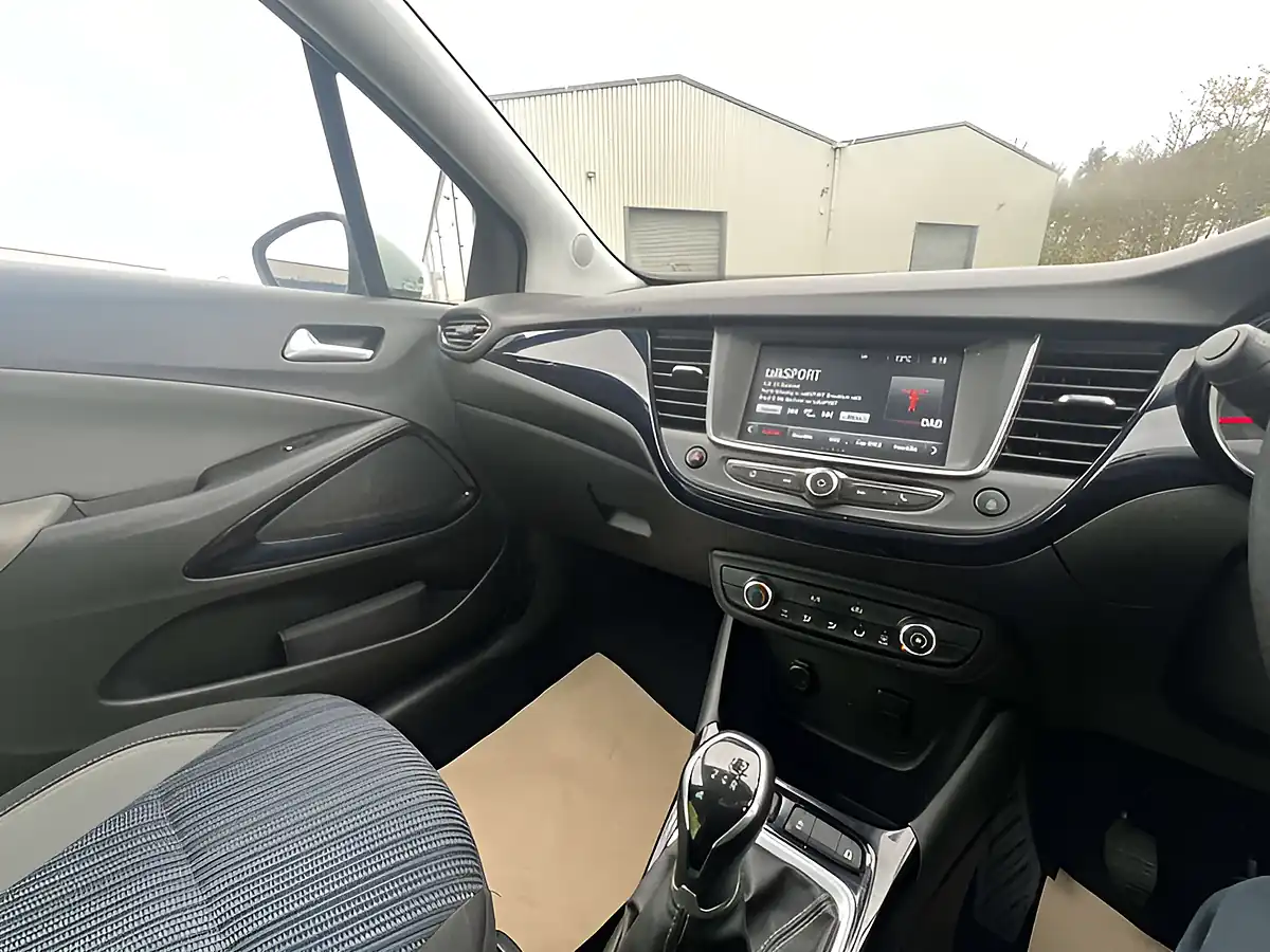 Used 2019 Vauxhall Crossland X Sport Diamond Black - Interior and Exterior details 19