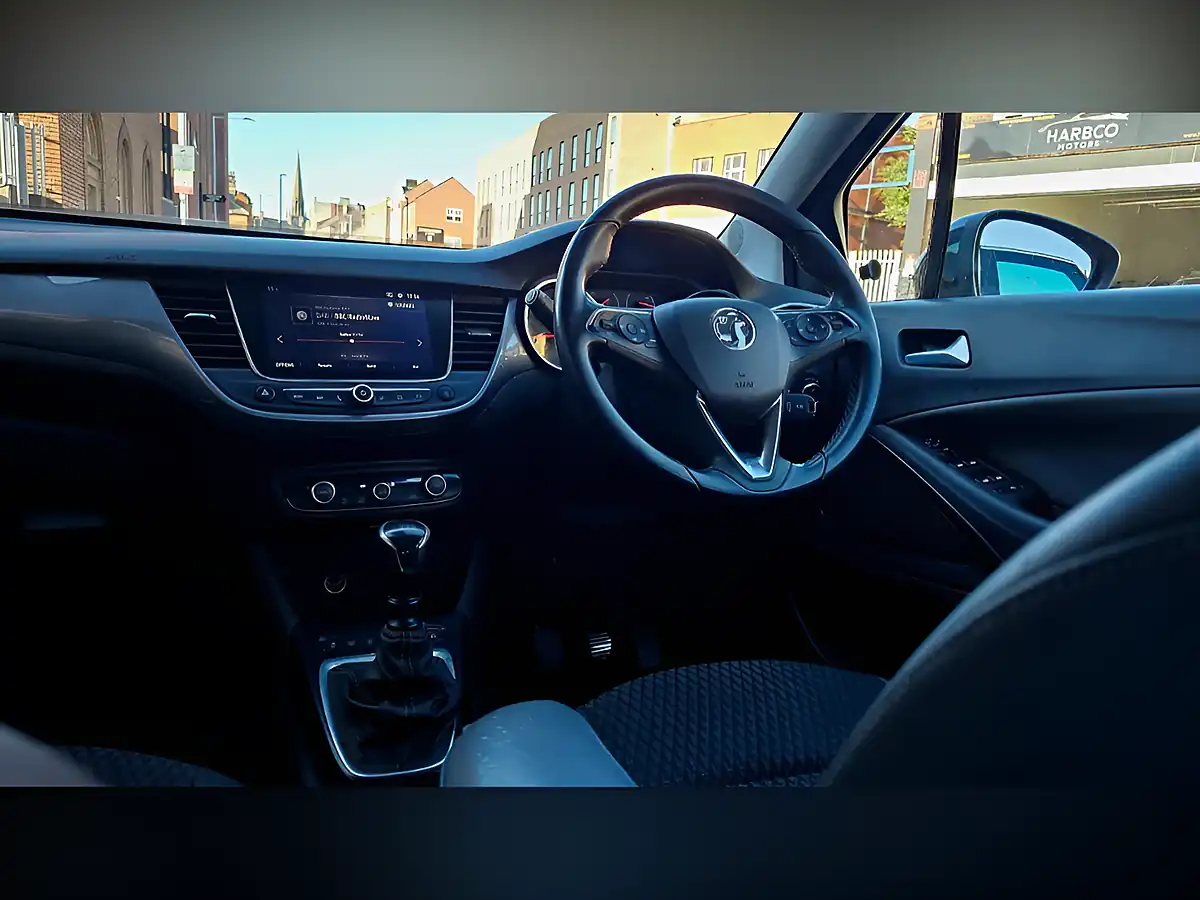 Used 2019 Vauxhall Crossland X Tech Line Nav Black - Interior and Exterior details 15