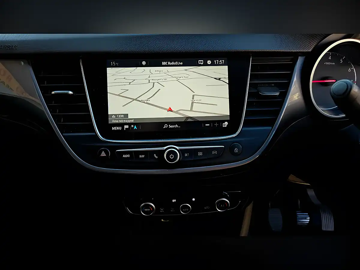 Used 2019 Vauxhall Crossland X Tech Line Nav Black - Interior and Exterior details 17