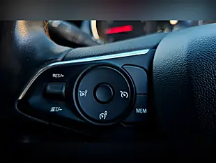 Used 2019 Vauxhall Crossland X Tech Line Nav Black - Interior and Exterior details 18