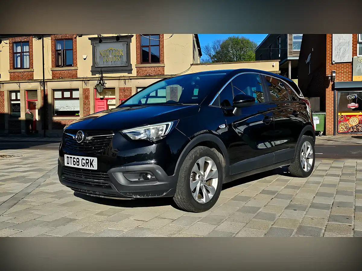 Used 2019 Vauxhall Crossland X Tech Line Nav Black - Interior and Exterior details 7