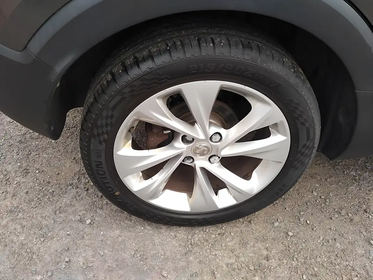 Used 2019 Vauxhall Crossland X Tech Line Nav Grey - Interior and Exterior details 16