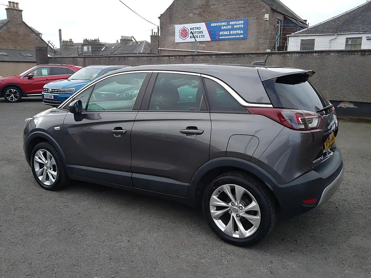 Used 2019 Vauxhall Crossland X Tech Line Nav Grey - Interior and Exterior details 3