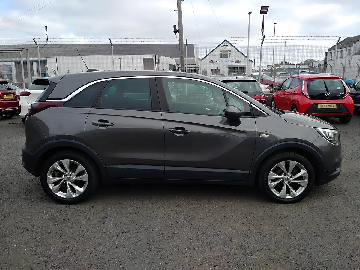 Used 2019 Vauxhall Crossland X Tech Line Nav Grey - Interior and Exterior details 7