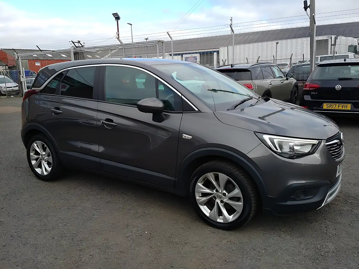 Used 2019 Vauxhall Crossland X Tech Line Nav Grey - Interior and Exterior details 8