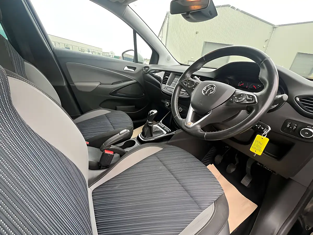 Used 2019 Vauxhall Crossland X X Sport Diamond Black - Interior and Exterior details 14