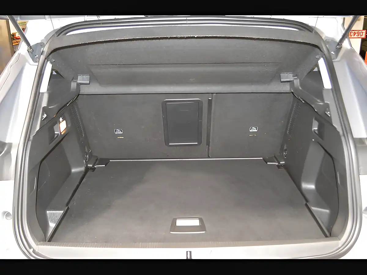 Used 2019 Vauxhall Grandland X Business Edition Nav Quartz Grey - Interior and Exterior details 13