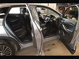 Used 2019 Vauxhall Grandland X Business Edition Nav Quartz Grey - Interior and Exterior details 14