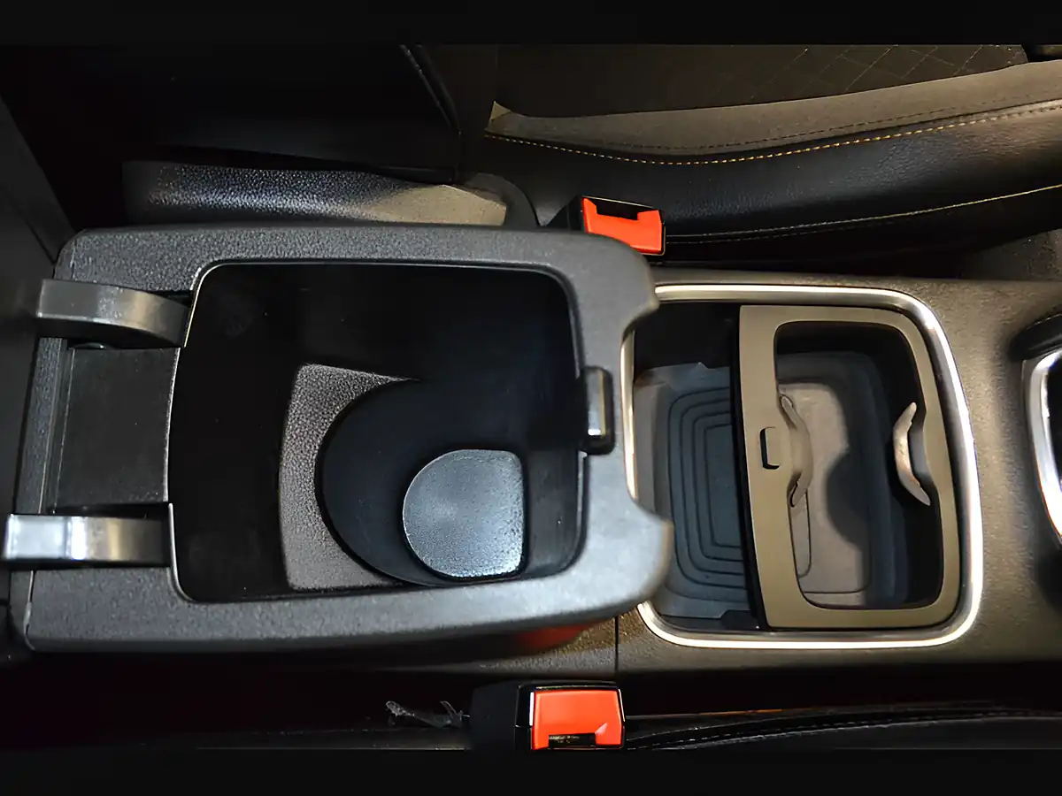 Used 2019 Vauxhall Grandland X Business Edition Nav Quartz Grey - Interior and Exterior details 16