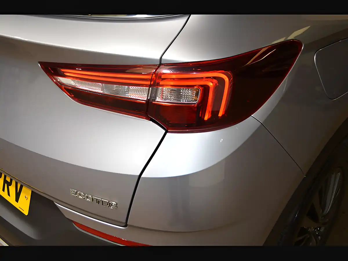 Used 2019 Vauxhall Grandland X Business Edition Nav Quartz Grey - Interior and Exterior details 17