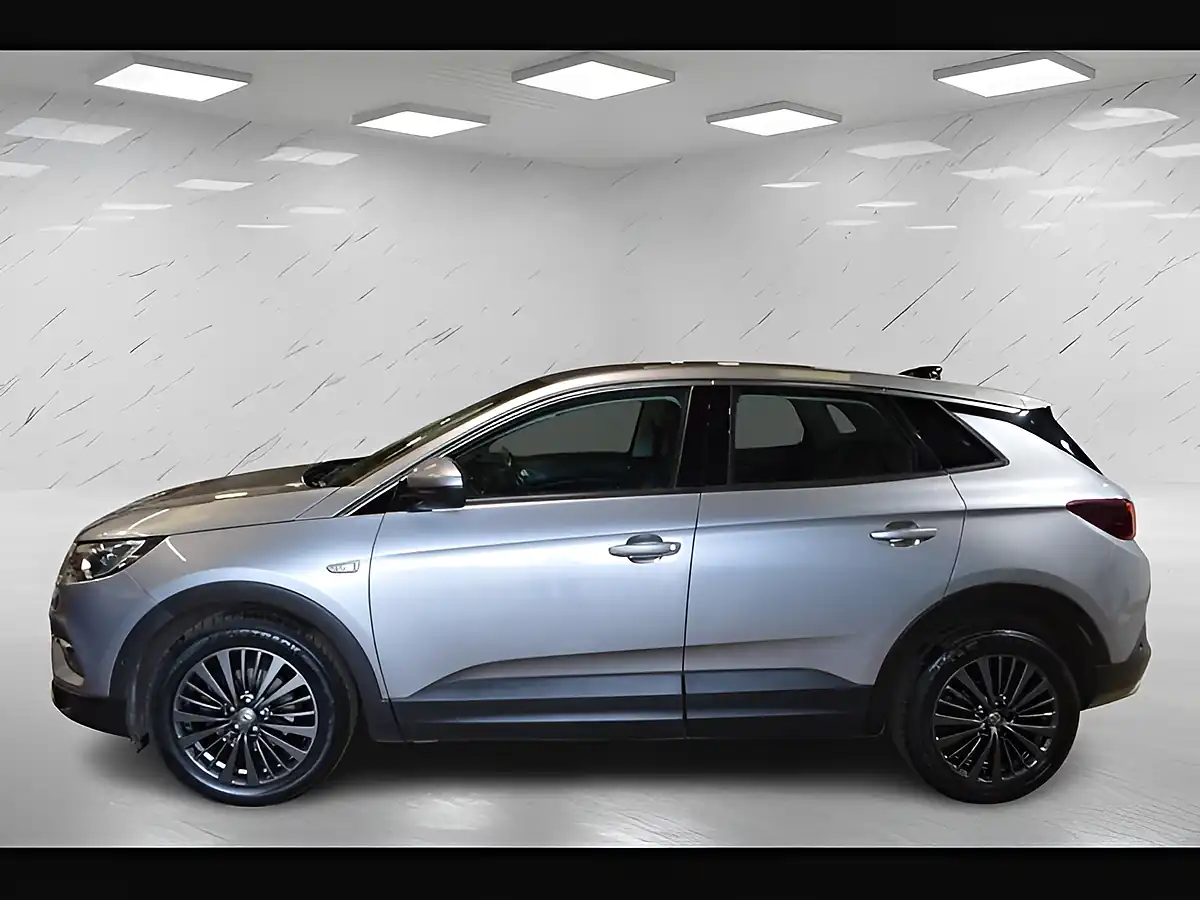 Used 2019 Vauxhall Grandland X Business Edition Nav Quartz Grey - Interior and Exterior details 5