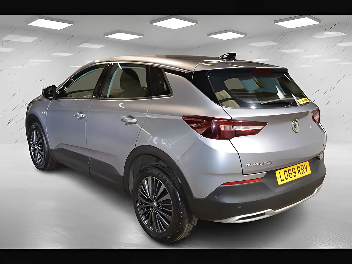 Used 2019 Vauxhall Grandland X Business Edition Nav Quartz Grey - Interior and Exterior details 6