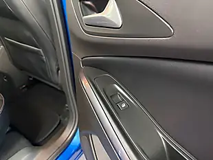 Used 2019 Vauxhall Grandland X Business Edition Nav Topaz Blue - Interior and Exterior details 11
