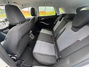 Used 2019 Vauxhall Grandland X Design Line White - Interior and Exterior details 10