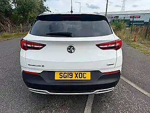 Used 2019 Vauxhall Grandland X Design Line White - Interior and Exterior details 7